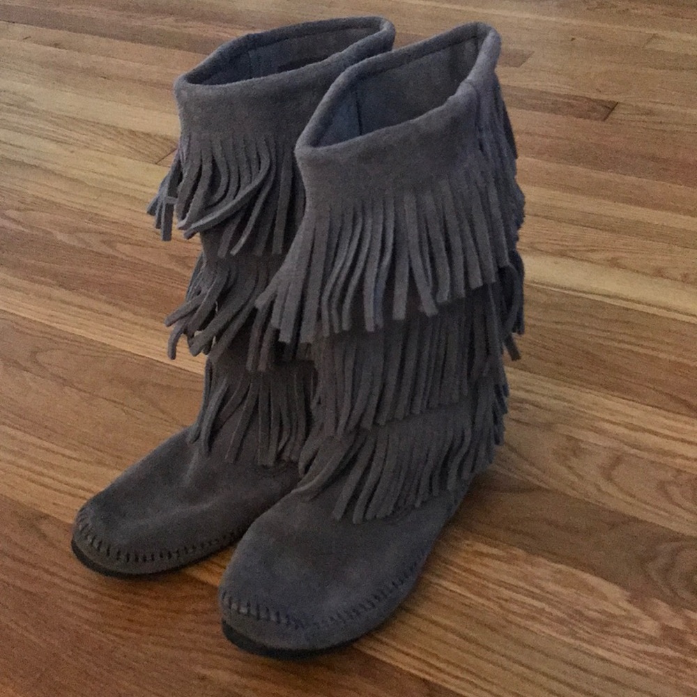 Minnetonka 3 Layer Fringe Boot